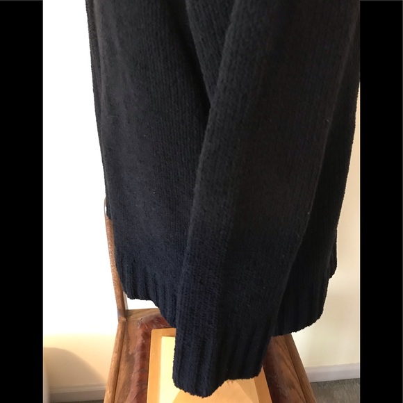 Plus Carolyn Taylor Soft Black Zippered Cardigan - Picture 3 of 4